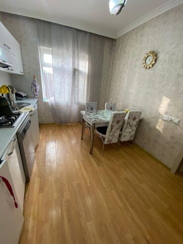 Həyət evləri və villaların satışı: 6 otaqlı, 180 kv. m, Kredit yoxdur, Orta təmir -da lalafo.az — 9 Həyət evləri və villaların satışı: 6 otaqlı, 180 kv. m, Kredit yoxdur, Orta təmir — 9