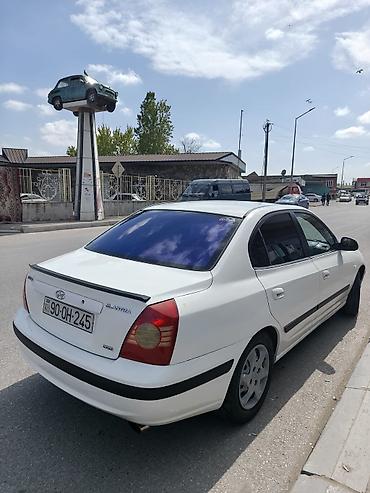hyundai elantra 2019: Hyundai Elantra: 2 l | 2005 il Sedan — 5