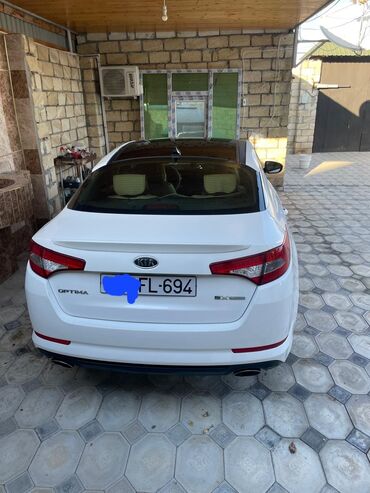 ayliq arenda masinlar: Kia Optima: 2 л | 2011 г. Седан