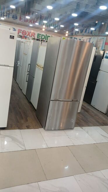 Paltaryuyan maşınlar: 2 qapılı Samsung Soyuducu Satılır, rəng - Ağ