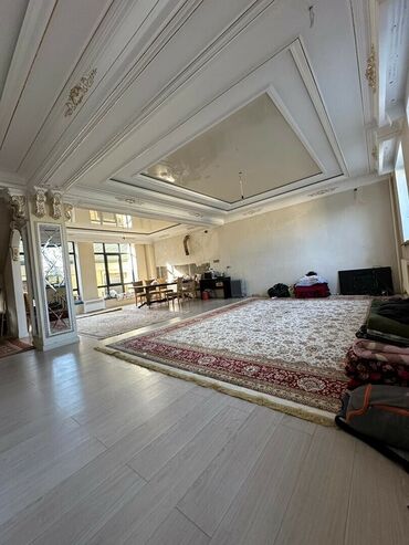 Продажа домов: Дом, 285 м², 4 комнаты, Агентство недвижимости — 4