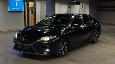 2 8: Toyota Camry: 2018 г., 2.5 л, Автомат, Бензин, Седан — 1