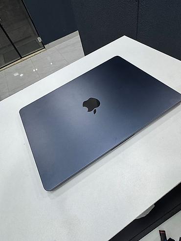 Apple MacBook: Apple Macbook Air m2 256/8 Ekran Ölçüsü 13.6 98 % Pil Cızıq — 1
