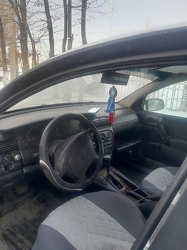 Другой транспорт: Продаётся легковой автомобиль седан (красный), классический — 6