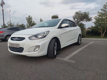 ��l il�� ����kilmi�� ����kill��r: Hyundai Accent: 1.6 l | 2012 il Sedan