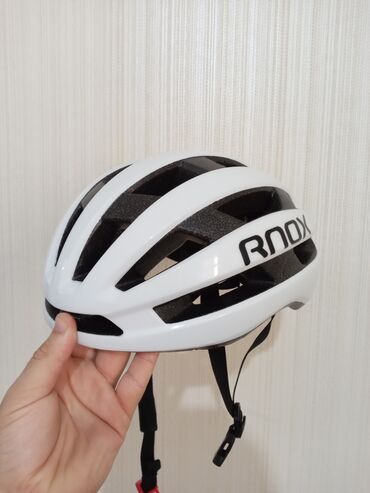 Kaska - 35 manat Velo ayaqqabı 42 ölçü - 40 manat Original Santic