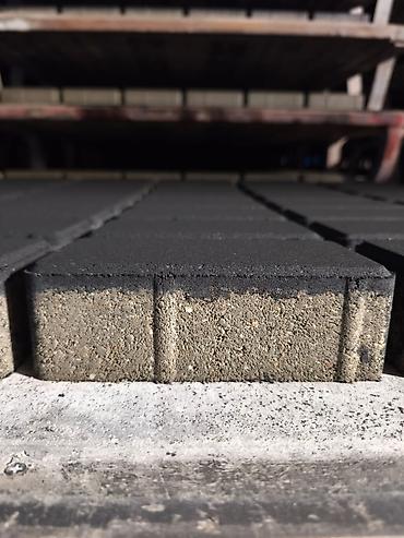 Kərpiclər: Vibropress daş səki plitələri Məhsul: Beton vibropress səki plitələri — 33