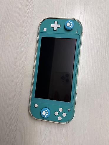 Nintendo Switch (Lite): Nintendo Switch (Lite) — 3