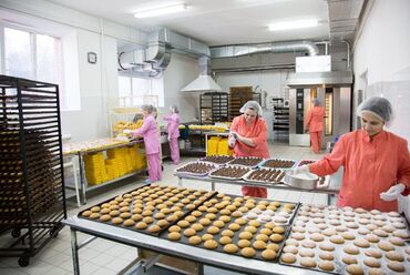 Цеха, заводы, фабрики: Ищем кондитерский/пекарный цех площадью до 100 кв м. Обязательное