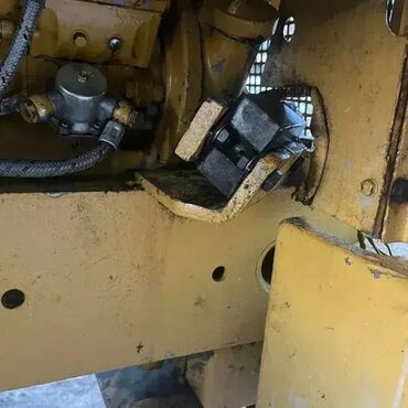 Ostalo: Nosač motora Kramer i Deutz motori U ponudi imamo nosače motora za — 10