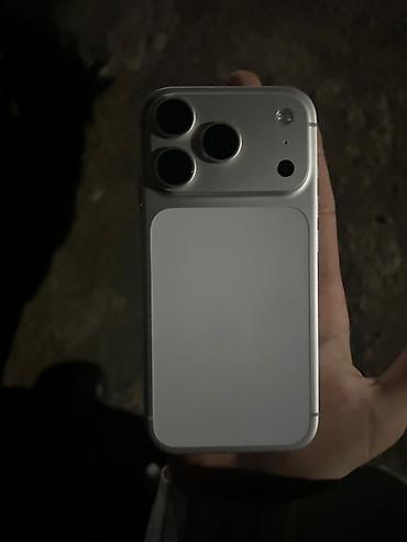 iphone 8 kamera: IPhone 17 Pro, Gümüşü, Simsiz şarj — 1