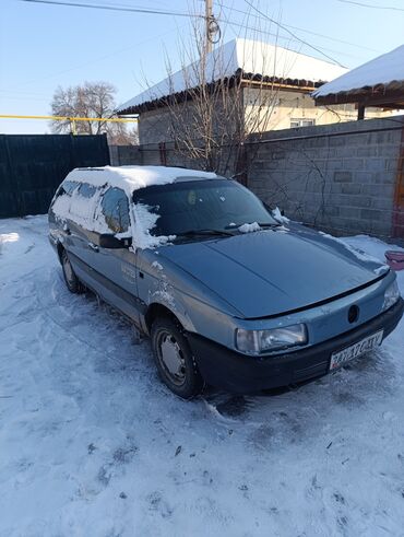 Volkswagen: Volkswagen Passat: 1988 г., 1.8 л, Механика, Бензин, Универсал