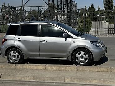 mark 90: Toyota Ist: 2003 г., Автомат, Бензин, Хэтчбэк — 2