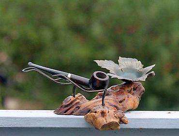 Stare vaze i dekor: Stara pepeljara sa dva držača za lule na drvenom postolju. Stara — 6