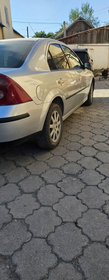 авто в рассрочку в бишкеке без процентов: Ford Mondeo: 2001 г., 1.8 л, Механика, Бензин, Седан