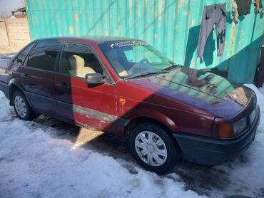 Volkswagen: Volkswagen Passat: 1991 г., 2 л, Механика, Бензин, Седан