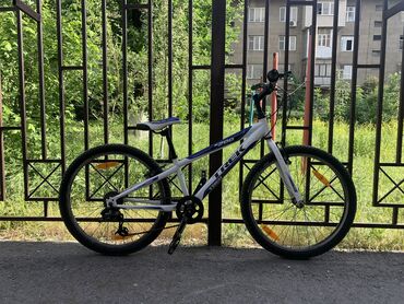 бу спортивные велосипеды: Городской велосипед, Trek, Рама M (156 - 178 см), Б/у