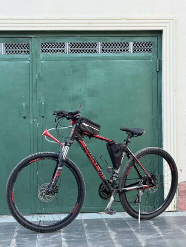 трехколесный велосипед для взрослых бишкек: İşlənmiş Şəhər velosipedi Giant, 28", sürətlərin sayı: 12, Ünvandan götürmə