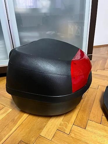 punjac za akumulator cena: Univerzalni kofer za motor/skuter sa nosačem - Tvrda gornja kutija — 8