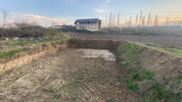 Anbar və emalatxanalar: Ünvan: Qusar şəhəri Ləyər kəndi (ləzgi ləyər) 1hk 68 sot bağ yeri — 33