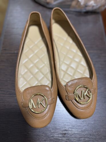 Другая женская обувь: Балетки МК оригинал 39р