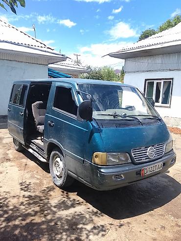 devo lasetti: Ssangyong Istana: 1996 г., 2.9 л, Механика, Дизель, Бус — 2