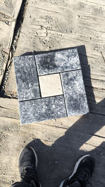 Евробрусчатка: Евро брусчатка тратуарный плита бардюр арычок доставка укладка at lalafo.kg — 17 Евробрусчатка: Евро брусчатка тратуарный плита бардюр арычок доставка укладка — 17