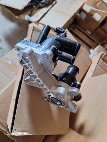 Digər avtomobil ehtiyat hissələri: BYD qin plus destroyer 05 modelleri ucun alt cawka amartizatr on -da lalafo.az — 28 Digər avtomobil ehtiyat hissələri: BYD qin plus destroyer 05 modelleri ucun alt cawka amartizatr on — 28