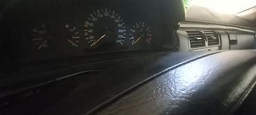 Mercedes-Benz: Mercedes-Benz E-Class: 3.2 l | 2000 il Sedan — 20