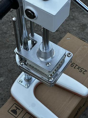 Овощерезательные аппараты: Ручной пресс-аппарат для приготовления картофеля фри (cuts machine) - — 9