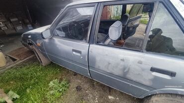 купить двигатель опель вектра а 1.6: Mazda 626: 1985 г., 2 л, Механика, Бензин, Седан