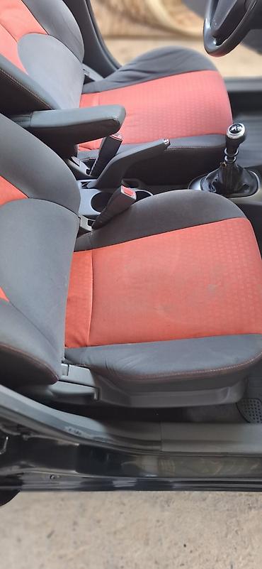 kalpak disk: Kia Rio: 1.4 l | 2006 il Hetçbek — 3
