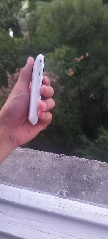 nokia e52: Samsung GT-S5230, Б/у, < 2 ГБ, цвет - Белый, 1 SIM — 8