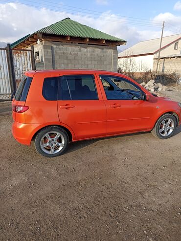 Mazda: Mazda Demio: 2003 г., 1.5 л, Автомат, Бензин, Седан