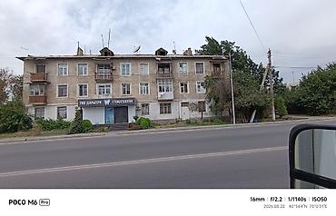 Недвижимость: 1 комната, 32 м², 1 этаж, Старый ремонт — 1