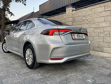 магнитола е39 штатная: Toyota Corolla: 2021 г., 1.8 л, Вариатор, Гибрид, Седан — 5
