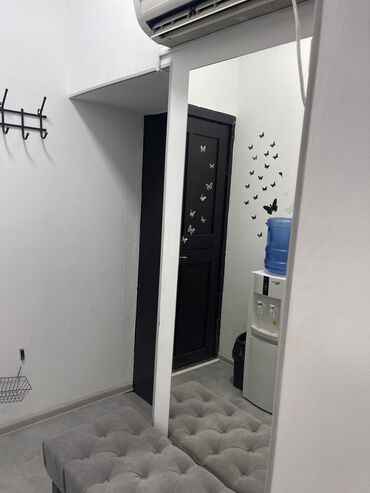 сдача офиса в аренду частной фирме: Сдаю Офис, 10 м², В административном здании, 1 линия