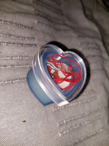privezak srebrni zig srce vece: Narukvica crvene boje protiv uroka od voska, sa srebrnim srcem 925 sa