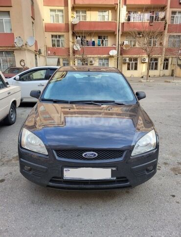 ford focus: Ford Focus: 1.6 l | 2007 il 333000 km Sedan