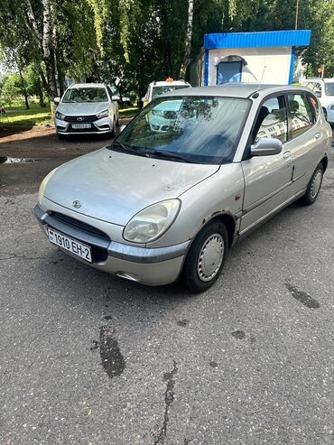 140 кузов: Daihatsu Sirion: 2000 г., 1 л, Автомат, Бензин, Хэтчбэк