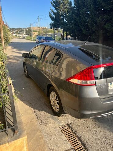 Honda: Honda Insight: 1.3 l | 2009 il Hetçbek