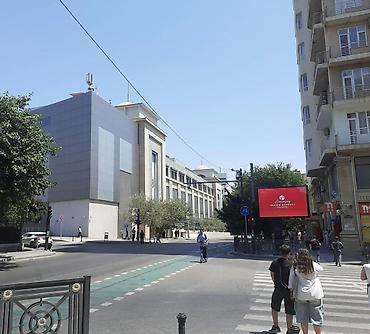 Uzunmüddətli kirayə mənzillər: Şəhərin 28 may ərazisində Mərkəzi bank.28 Moll. Milli Konservatoriya — 8