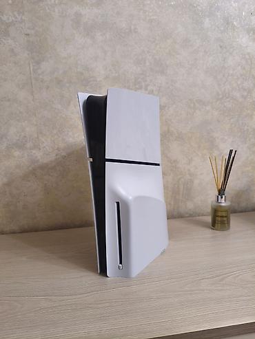 PS5 (Sony PlayStation 5): PS5 Slim 2 Pult Az işlenmiş içinde oyunlar var mortal combat 1, mortal — 2