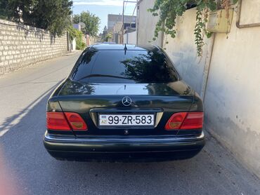 qadın maşını: Mercedes-Benz E 230: 2.3 l. | 1996 il | Sedan