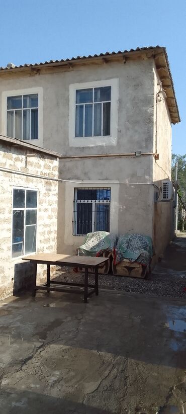 ağ şəhər ev qiymətləri: 4 otaqlı, 100 kv. m, Kredit yoxdur, Təmirsiz