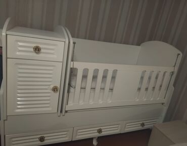 кровать: Oğlan və qız üçün, İşlənmiş, Çarpayı, Bazalı, Matras ilə, Siyirməli