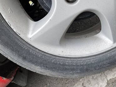 трактор беларусь 82: Продам комплект всесезонных шин Bridgestone и Yokohama, Размер 185/55