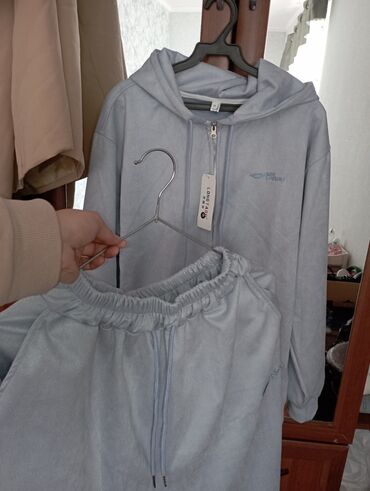 одежды для новорожденных: Спортивный костюм, Китай, Оверсайз, M (EU 38), XL (EU 42)