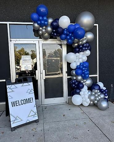 Другой декор и предметы интерьера: 🎈 Оформление входа шарами | Арки, гирлянды, открытие бизнеса Бишкек — 12