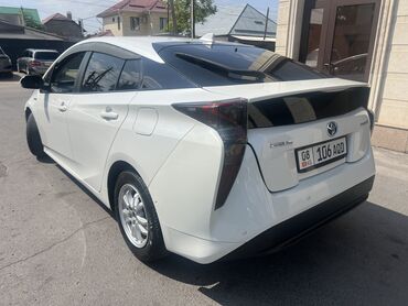 тоёта раум: Toyota Prius: 2018 г., 1.8 л, Гибрид, Хетчбек